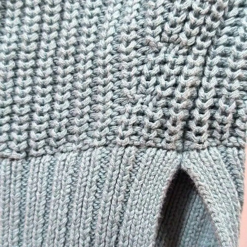 American Eagle Outfitters Seafoam Crew Neck Sweater